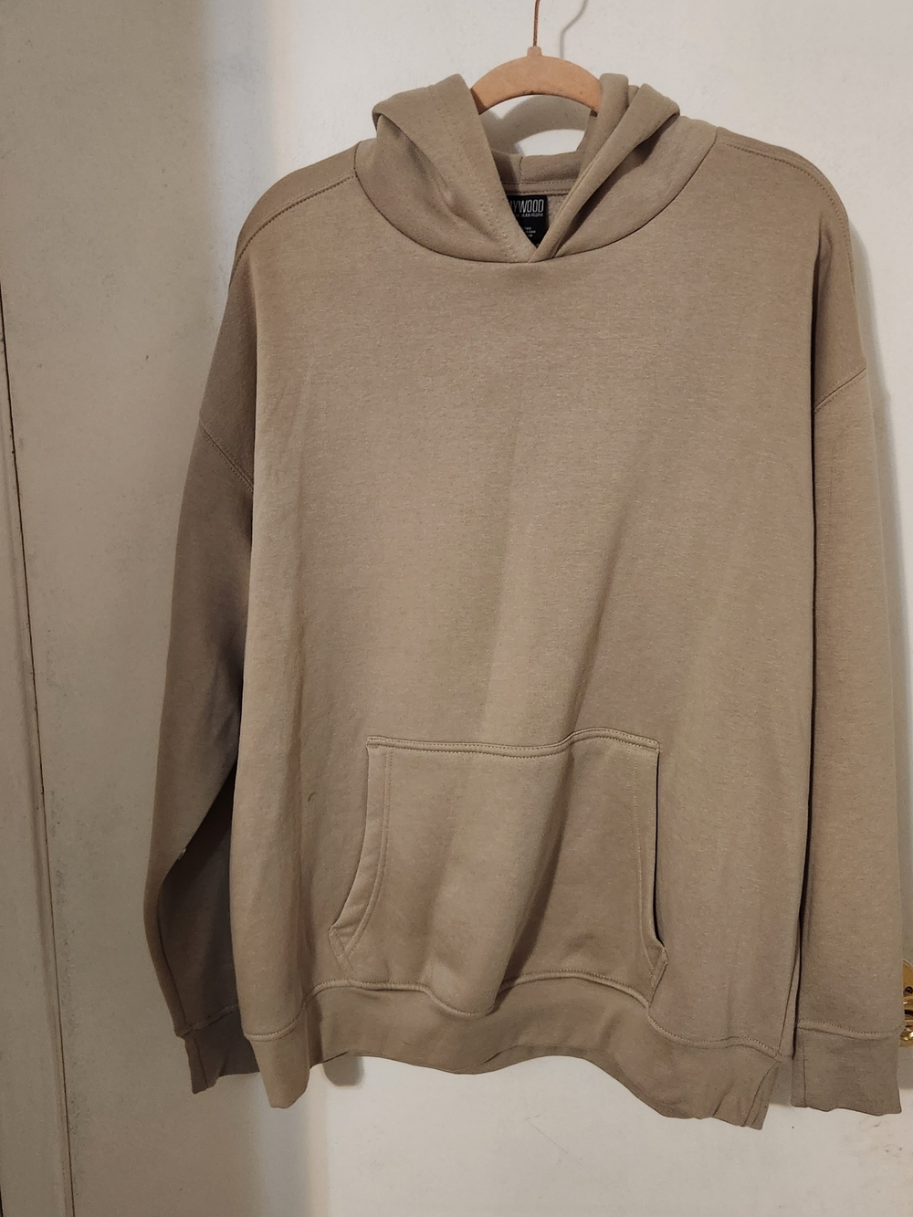 Relaxed Beige Pullover Hoodie with Kangaroo Pocket - Unknown Brand